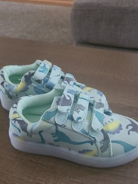 Fabkids Printed Dino Light Up Shoe Sneaker Size T10